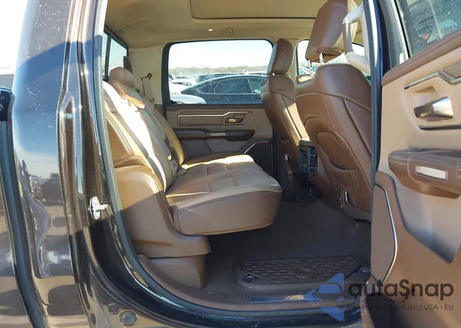 1C6SRFKT4KN593089: 43887132