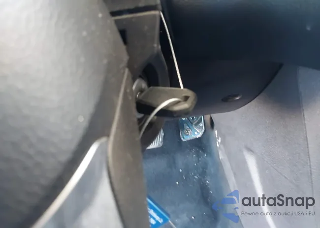 1FADP3K23DL320016: 43887142