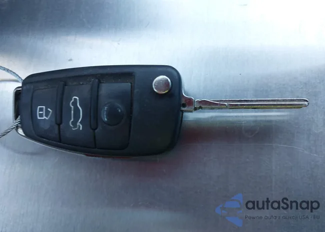 WAUB8GFF0G1107122: 43887183