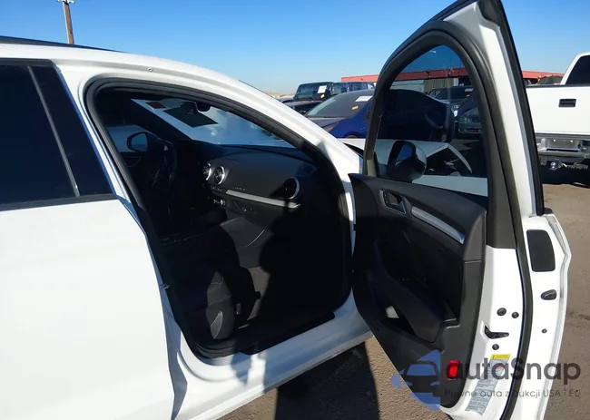 WAUB8GFF0G1107122: 43887183