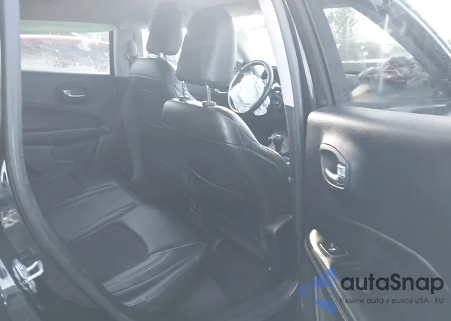 3C4NJDBB1JT201628: 43887283