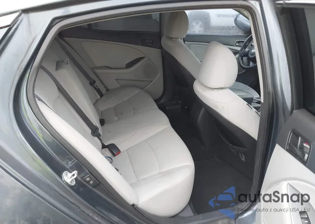 KNAGM4A75F5553371: 43887285