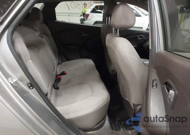 KM8JTCAF9FU074756: 43887307