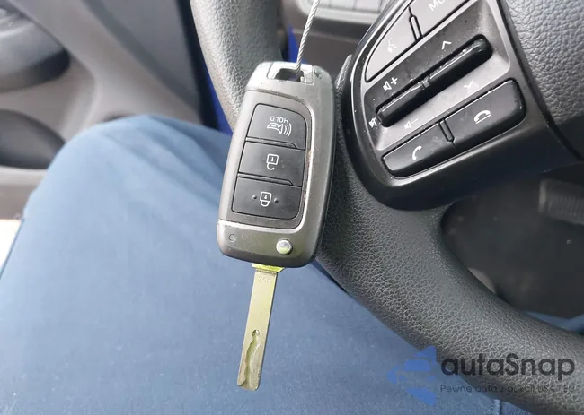 KMHRB8A30MU127589: 43886556