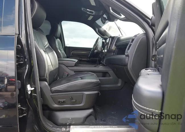 3C6UR5SL6NG150099: 43886614