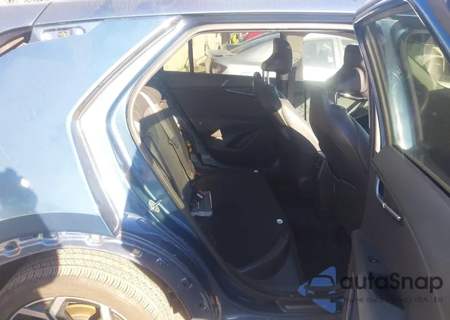 KNDCR3LF0P5046817: 43886675