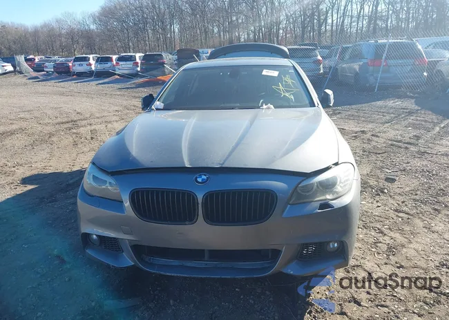 WBAFR1C58BC742013: 43887907