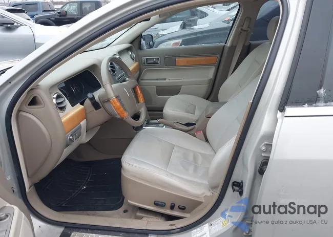 3LNHM26T18R655554: 43887993