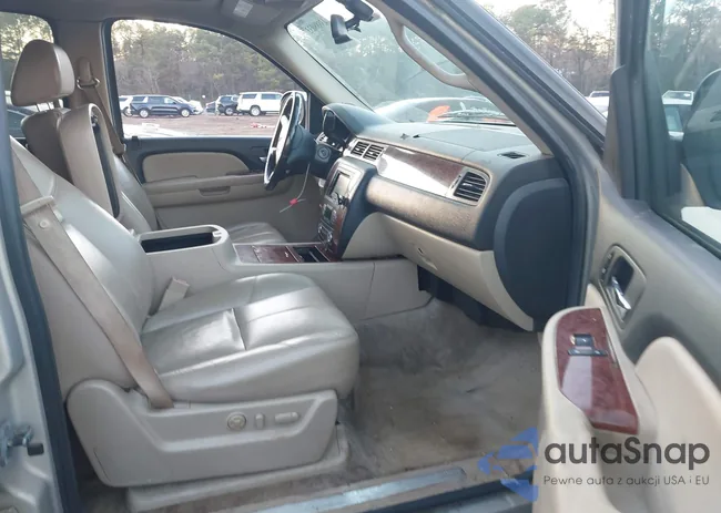 1GNFK16348R199533: 43888033