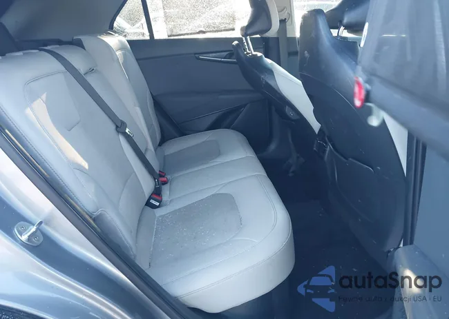 KNDCR3LE3P5046625: 43888051