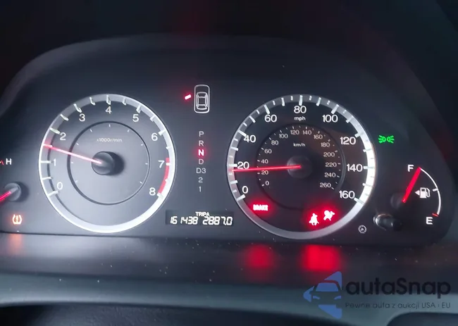 1HGCP2F30BA104783: 43888131