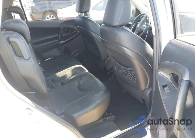 2T3RK4DV0BW044447: 43888147