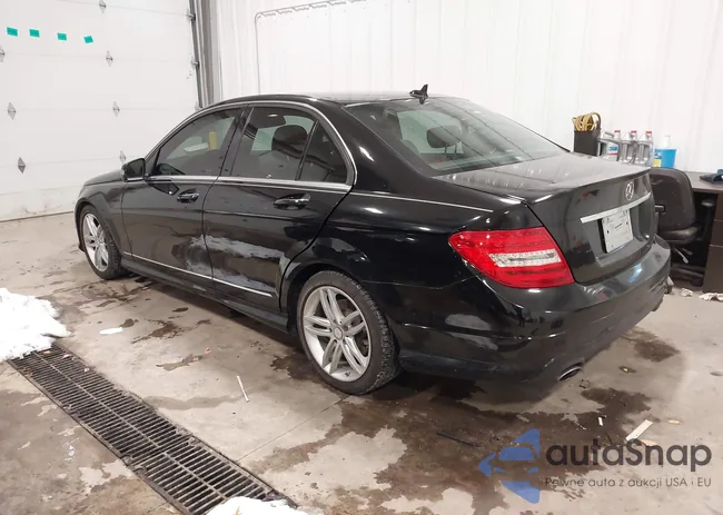 WDDGF8ABXDR240997: 43887681