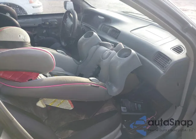 4T1BG22K9YU667907: 43888913