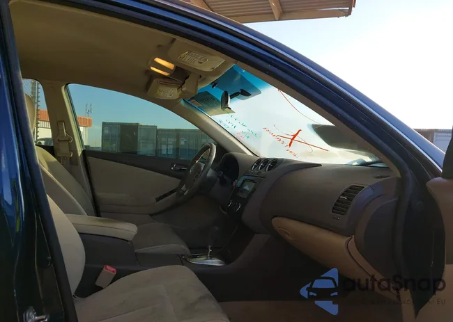 1N4AL2AP1BN506967: 43889033