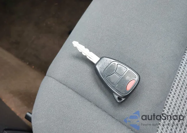 1C4NJCBA3GD574248: 43889147