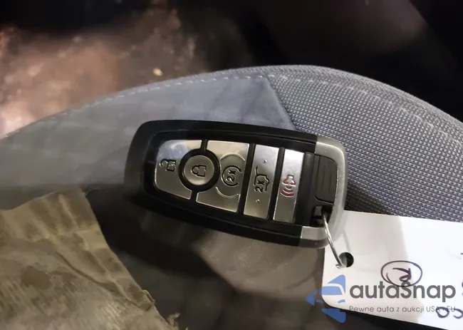 1FMCU9G62NUA43489: 43888464