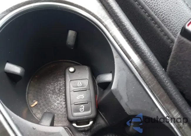 1VWBA7A32JC044022: 43888466