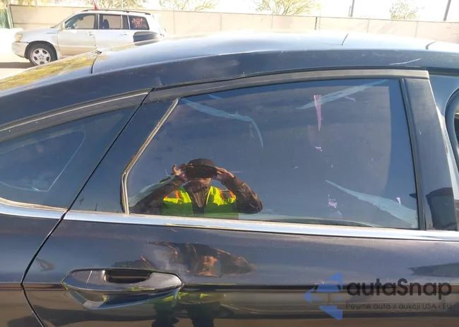 3FA6P0H7XDR243964: 43888551