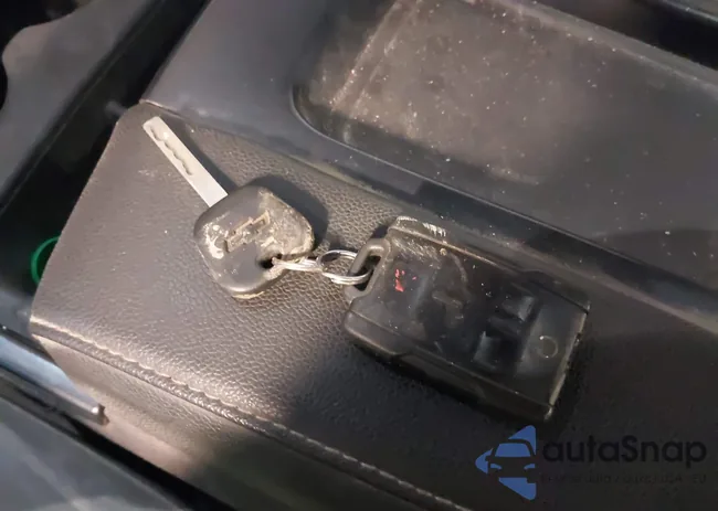 2GCVKREC5J1113374: 43889863