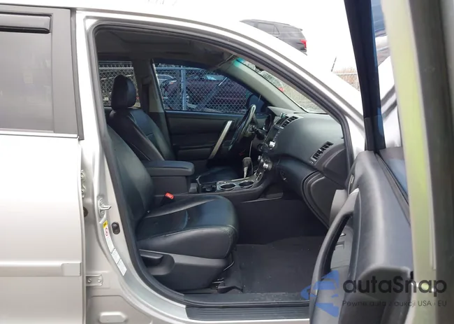 5TDBK3EH3BS048918: 43889882