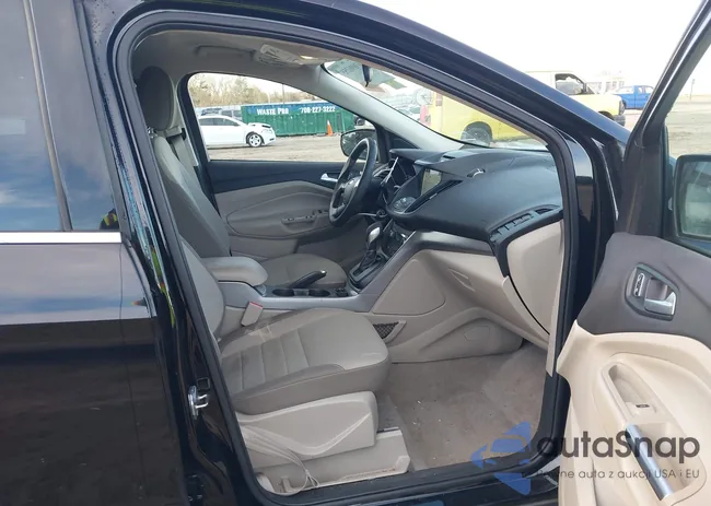 1FMCU0GX9GUB40924: 43890255