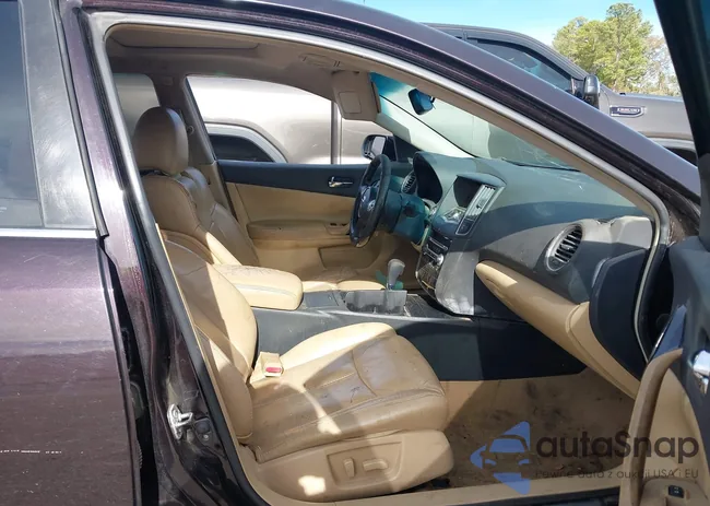 1N4AA5AP5BC825534: 43890263