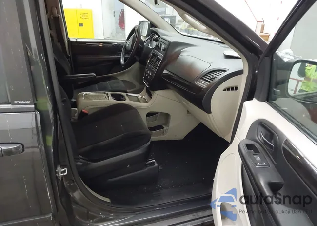 2C4RDGCG2LR206072: 43890417