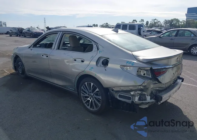 58ADA1C11MU008667: 43889442