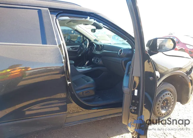 3GNKBDR43MS556891: 43889695