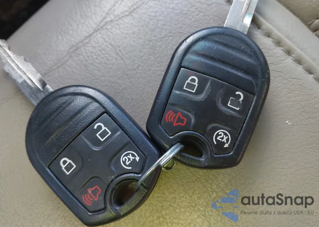 1FM5K8D80FGC20555: 43889833