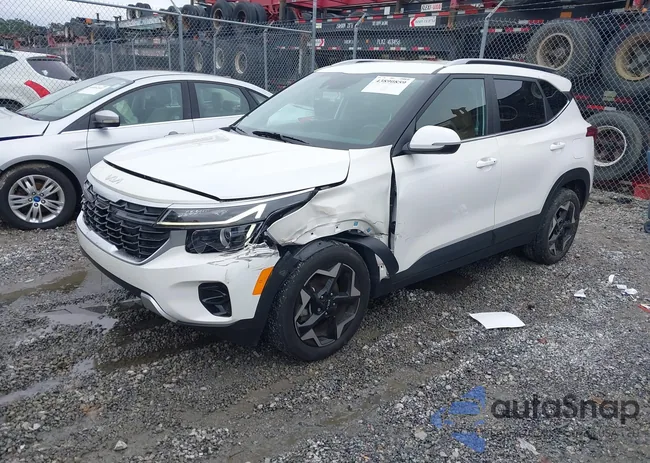 KNDER2AA3R7595669: 43890859