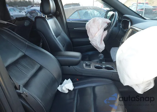 1C4RJFBG9FC233920: 43891070