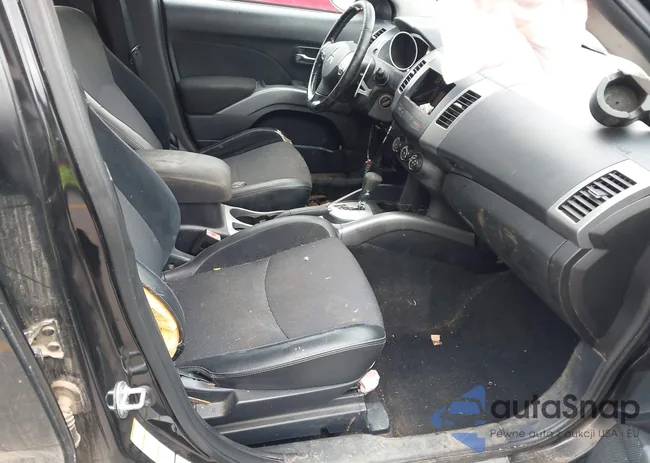 JA4AS3AW9AZ006695: 43891137