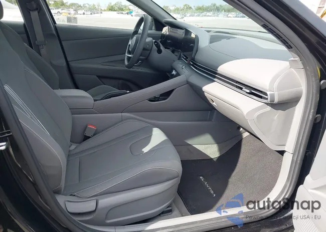 KMHLM4DG8RU684345: 43891301