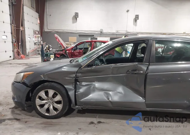 1HGCP26749A048568: 43891319