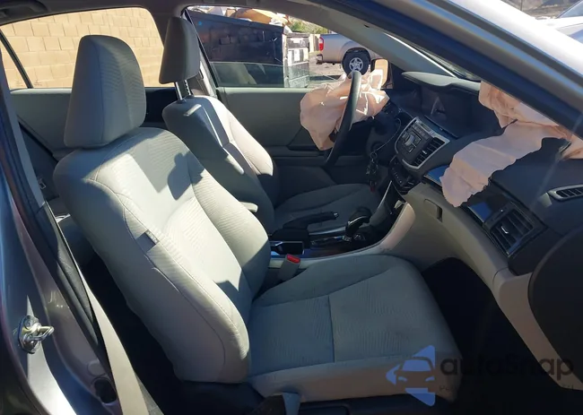 1HGCR2F36HA142943: 43891361