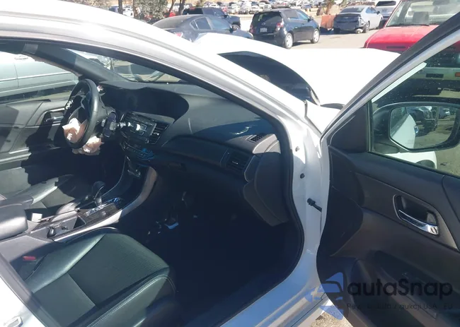 1HGCR2F59GA129524: 43891433