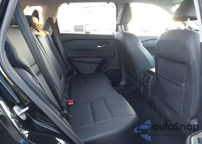 JN8BT3BB5NW334257: 43890475