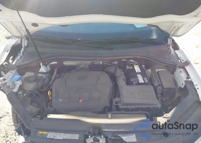 3VV2B7AX6KM071969: 43890491