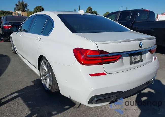 WBA7E2C52GG504583: 43890556