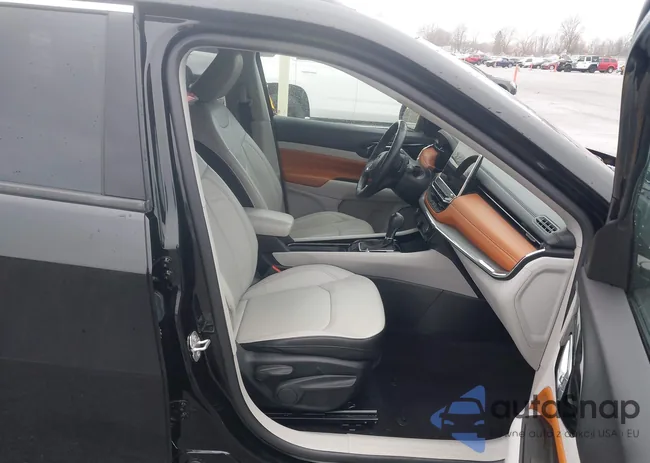 3C4NJDCB4NT108509: 43890566