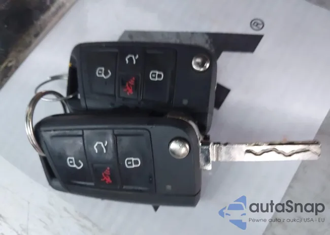 3VWC57BU2KM271663: 43890668