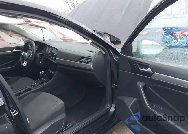 3VWC57BU2KM271663: 43890668