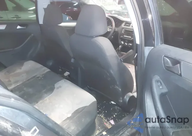 3VW2B7AJ1HM392298: 43890725