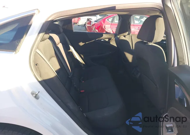 1G1ZD5ST1LF105348: 43891886