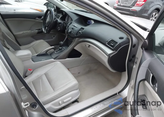 JH4CU2F69AC010534: 43891972