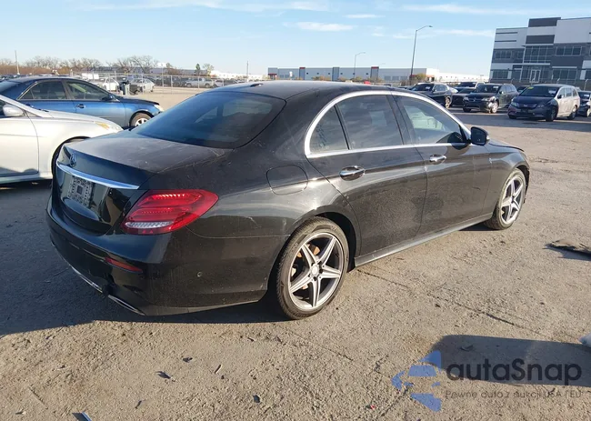 WDDZF4JB7HA035689: 43892127