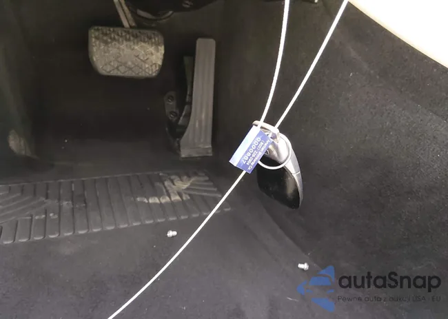 WDDZF4JB7HA035689: 43892127