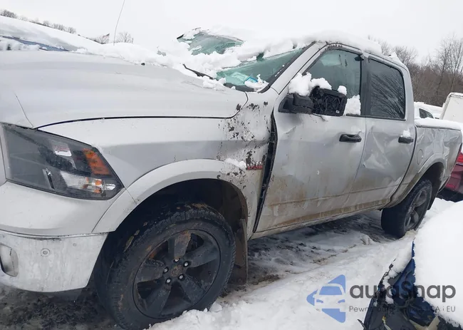 1C6RR7LT1FS573876: 43892171